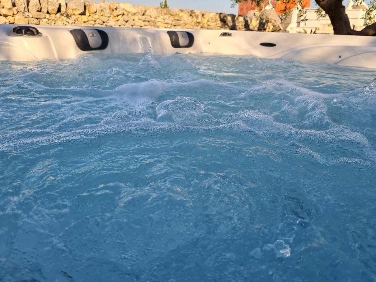 Trulli Nanni Hotel โลโกโรตอนโด ภายนอก รูปภาพ