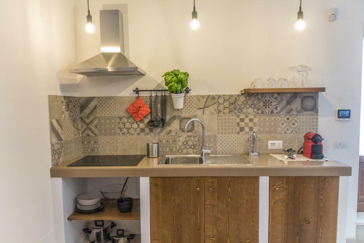 Trulli Nanni Hotel โลโกโรตอนโด ภายนอก รูปภาพ