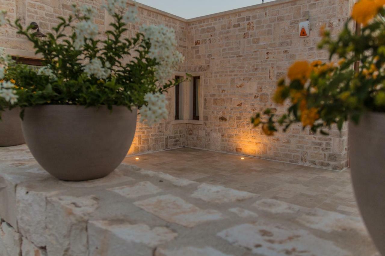 Trulli Nanni Hotel โลโกโรตอนโด ภายนอก รูปภาพ